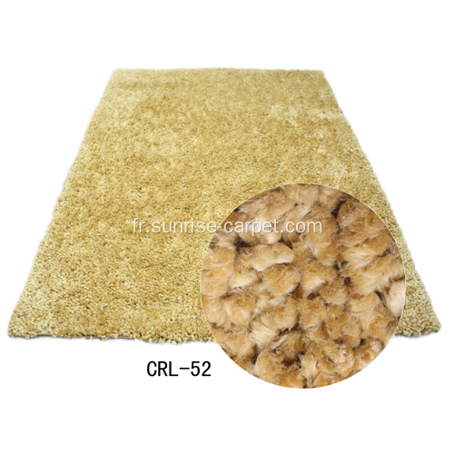 Tapis en polyester avec une coloration riche